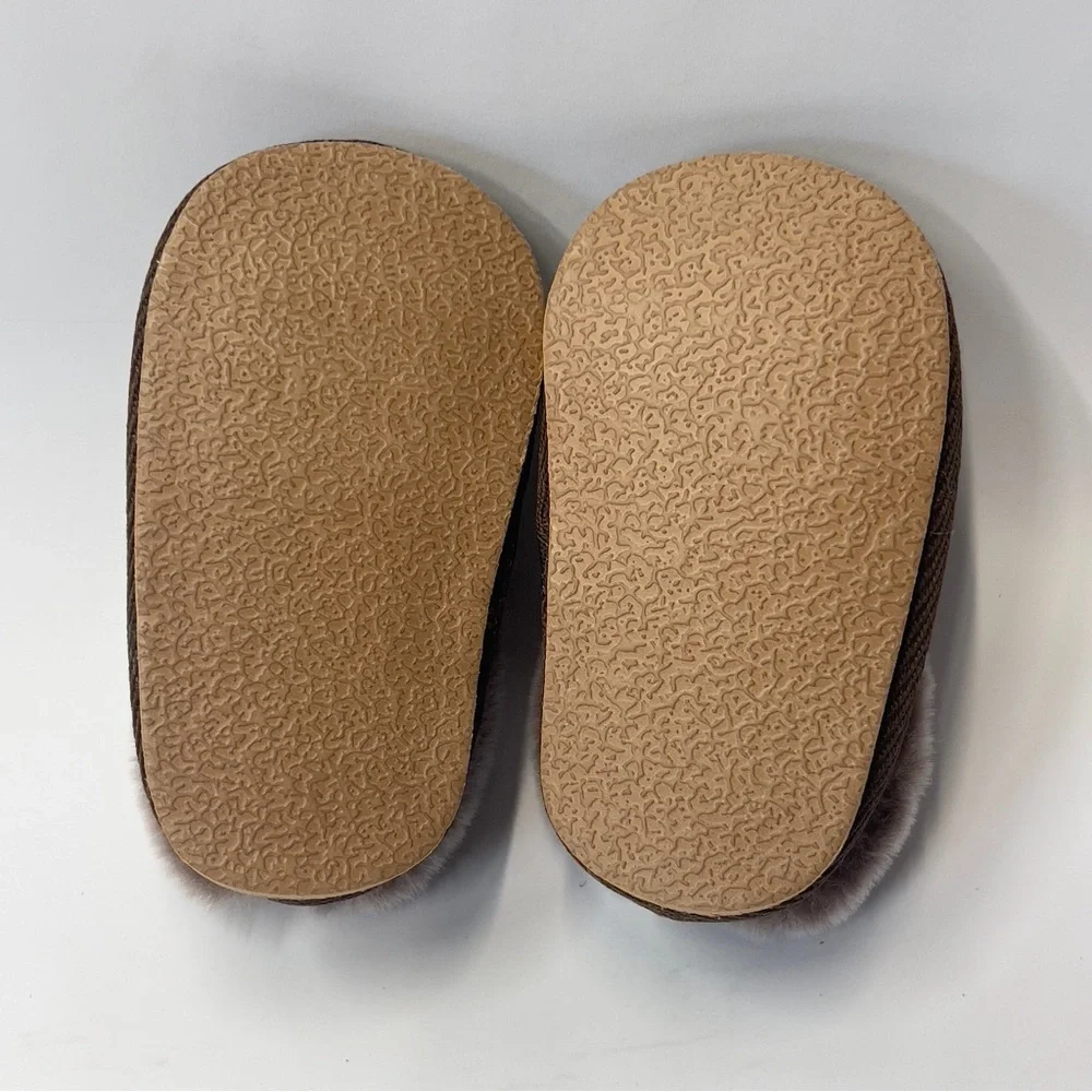 BEARPAW child’s brown Booties With Fur 0/6 months